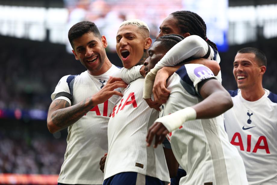 [图]英超：理查利森双响库杜斯两助攻 热刺3-0伯恩利